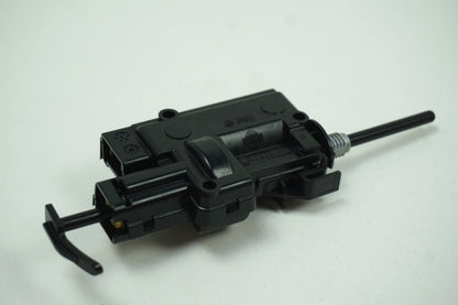 Pièce d'origine Moteur de verrouillage de trappe à carburant pour Renault 8200305732