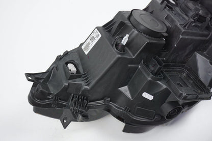 Pièce d'origine Phare droit pour Renault Megane IV 260100141R