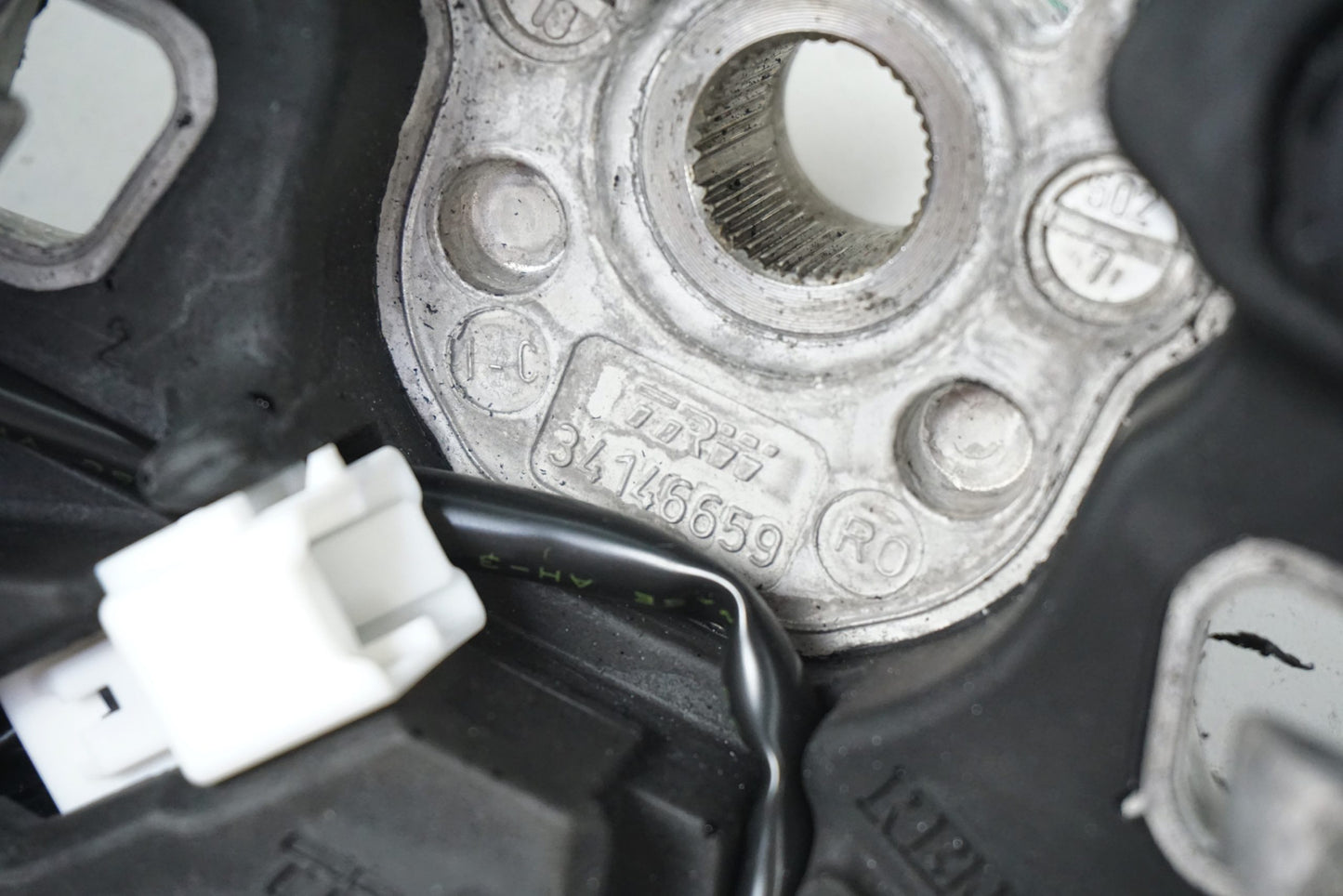 Pièce d'origine Volant pour Renault Twingo III 484006816R