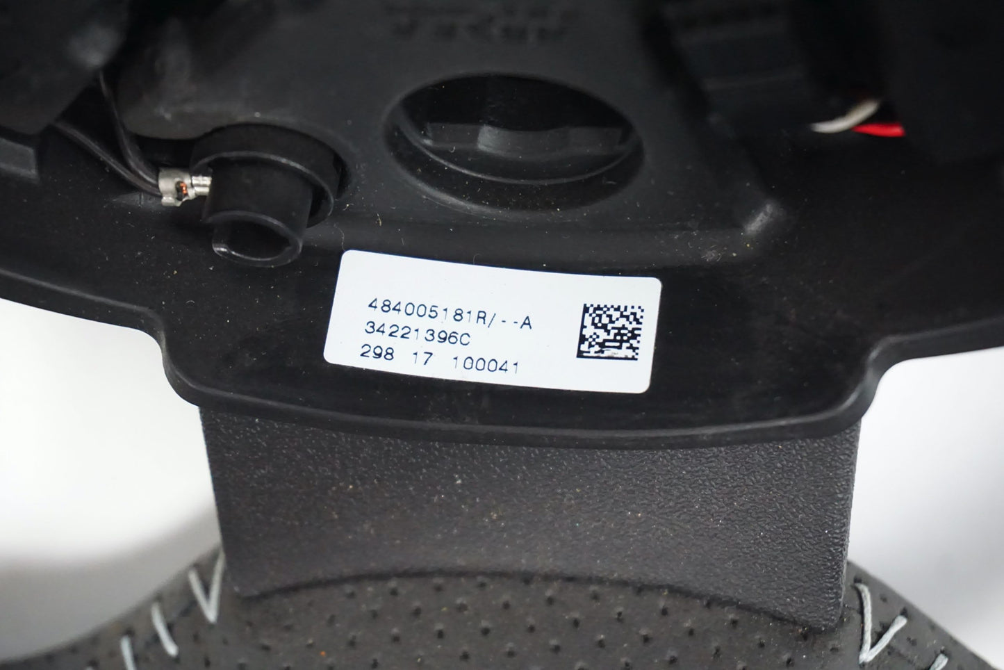 Pièce d'origine Volant pour Renault Twingo III 484005181R