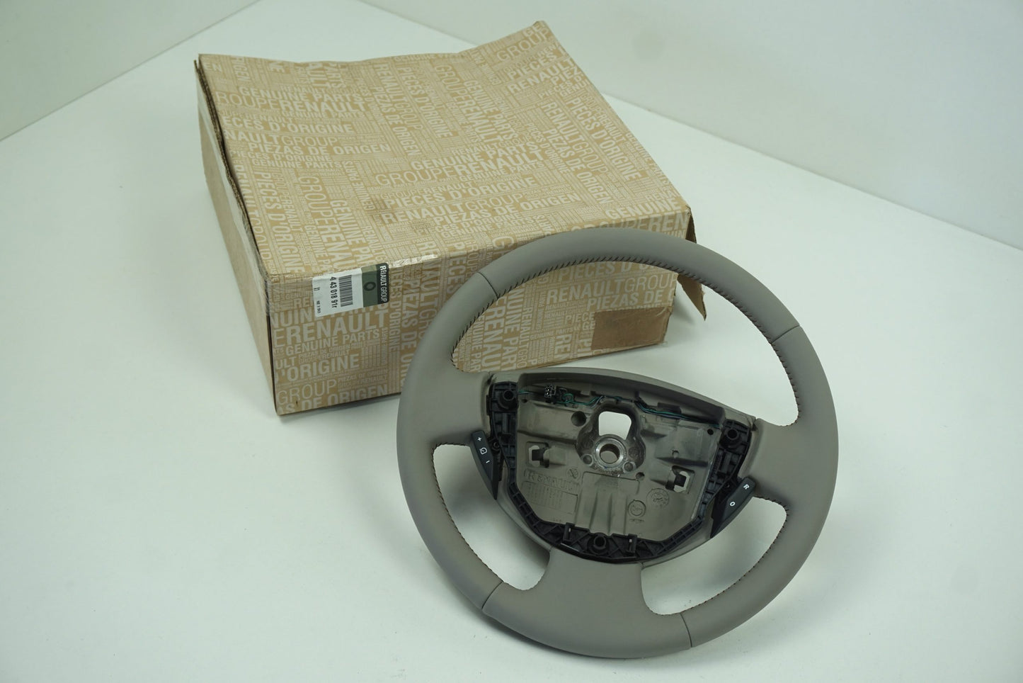 Pièce d'origine Volant pour Renault Twingo II 484301891R