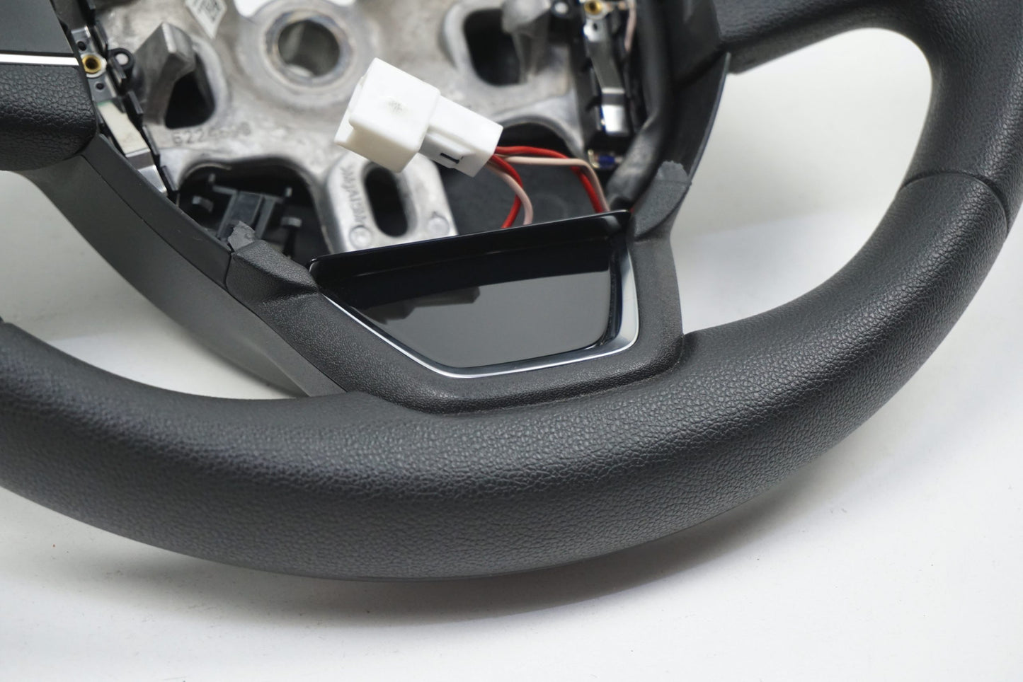 Pièce d'origine Volant pour Renault Clio IV 484006465R
