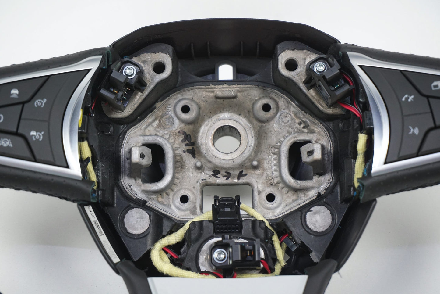 Pièce d'origine Volant cuir pour Renault Talisman Espace V Initiale Paris 484008945R