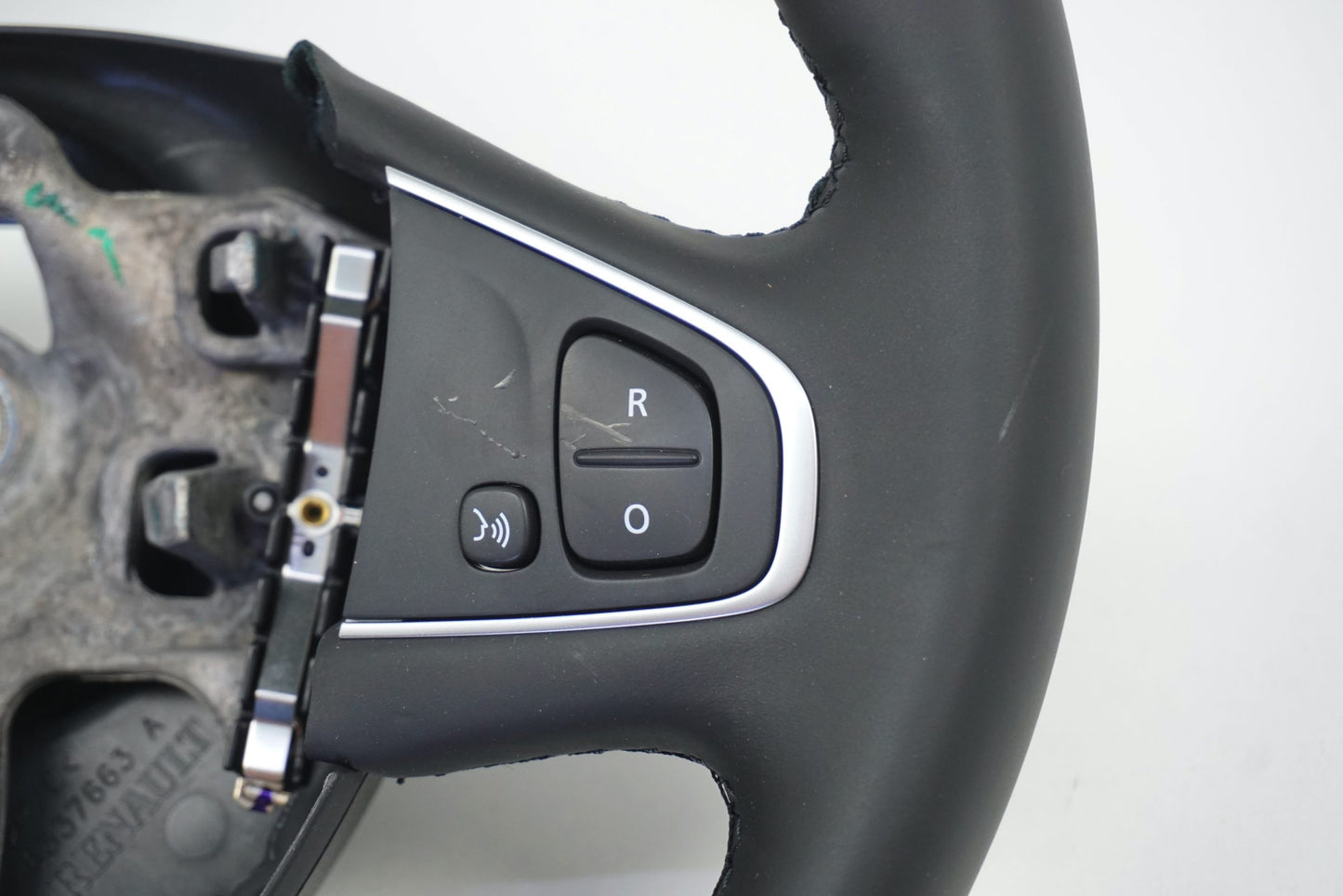 Pièce d'origine Volant cuir pour Renault Clio IV Captur 484000110R