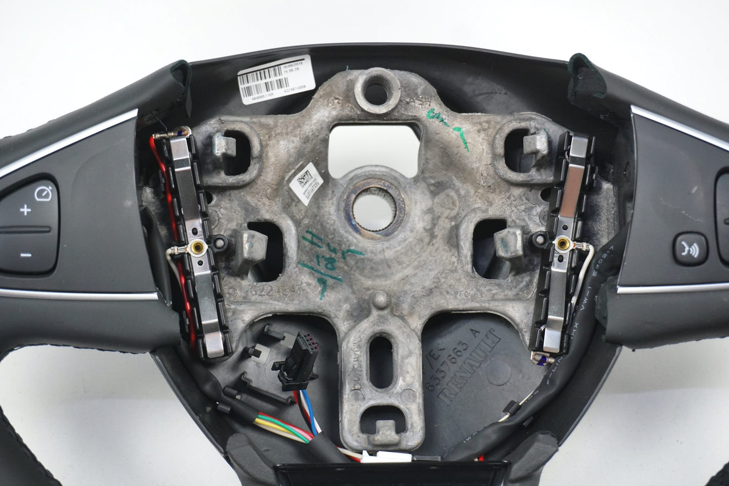 Pièce d'origine Volant cuir pour Renault Clio IV Captur 484000110R