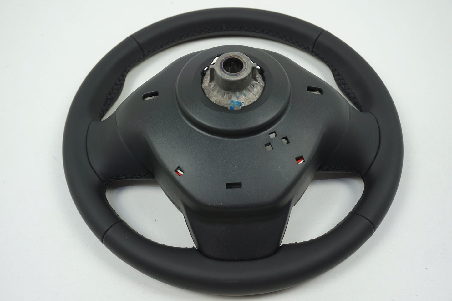 Pièce d'origine Volant cuir pour Renault Clio IV Captur 484000110R