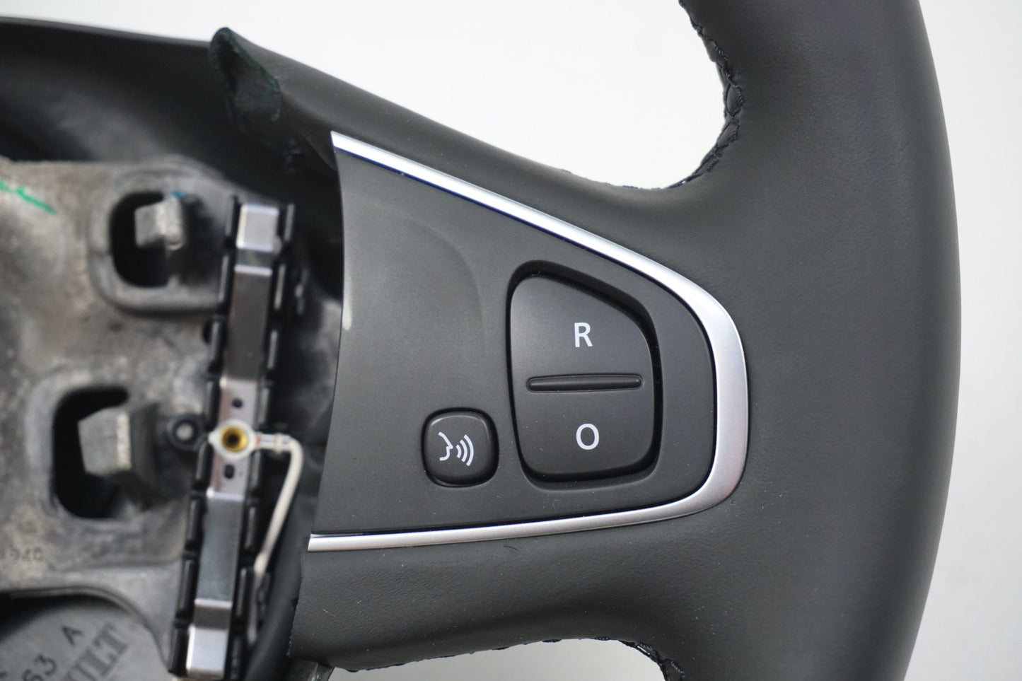 Pièce d'origine Volant cuir pour Renault Clio IV Captur 484000110R