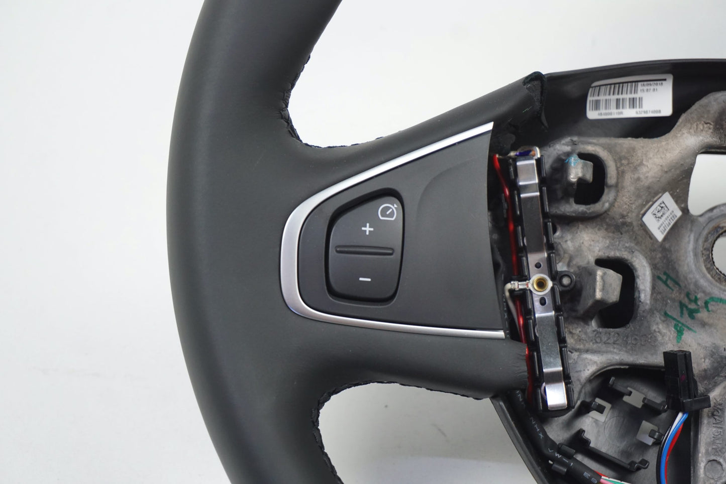 Pièce d'origine Volant cuir pour Renault Clio IV Captur 484000110R