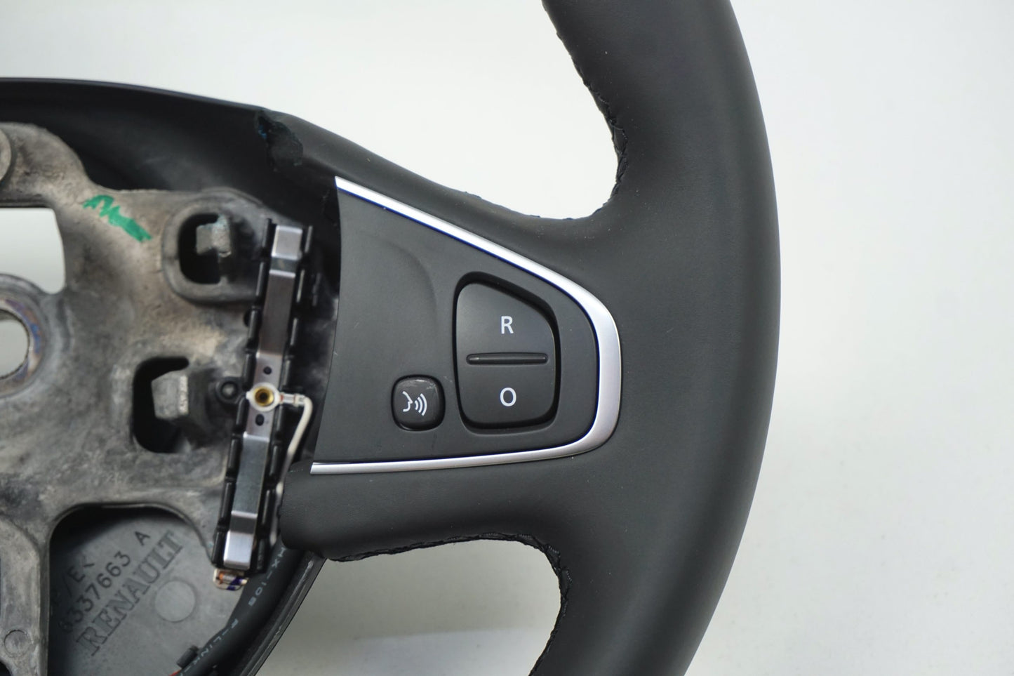Pièce d'origine Volant cuir pour Renault Clio IV Captur 484000110R