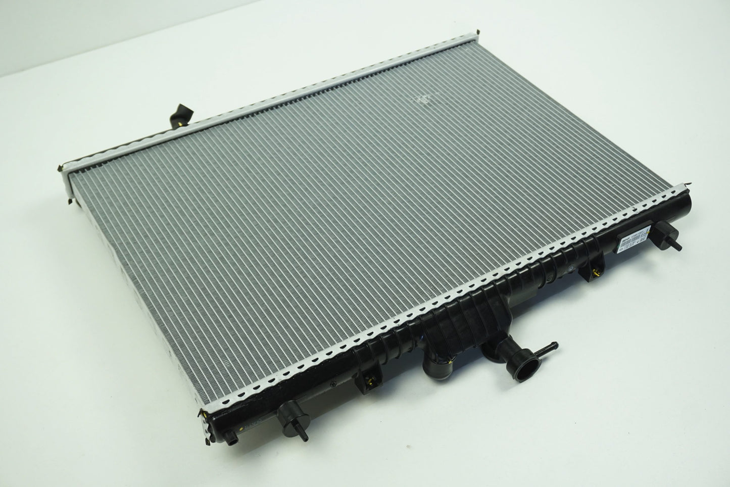 Pièce d'origine Radiateur moteur pour Renault Koleos I 2.0 2.5 214008237R