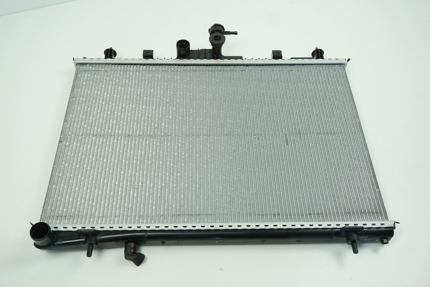 Pièce d'origine Radiateur moteur pour Renault Koleos I 2.0 2.5 214008237R