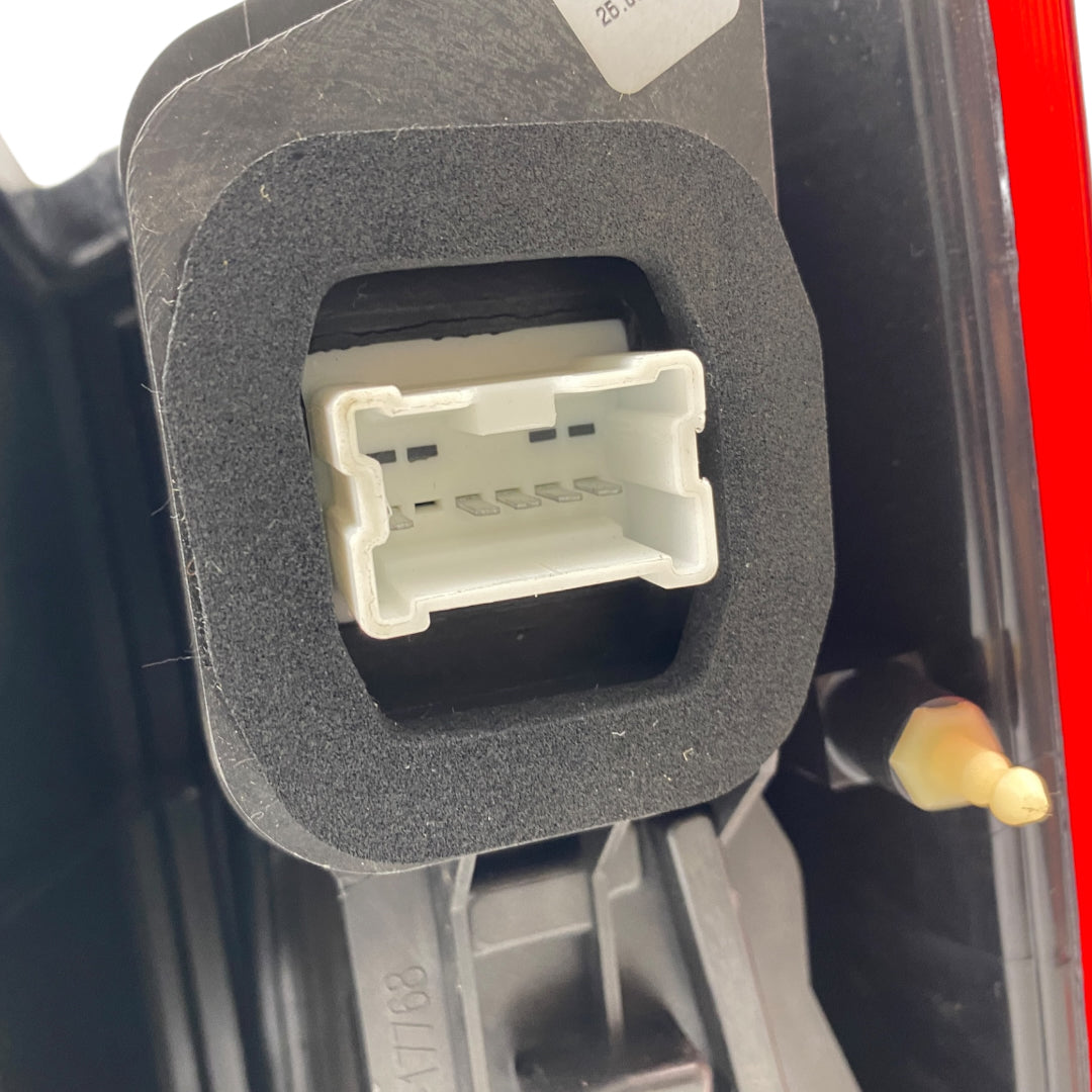 Pièce d'origine Feu arrière gauche pour Mercedes Citan A4159062800