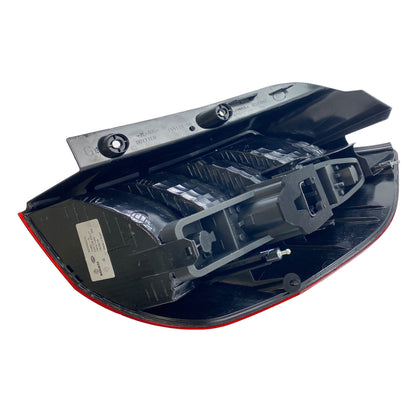 Pièce d'origine Feu arrière gauche pour Renault Scenic II 8200493374