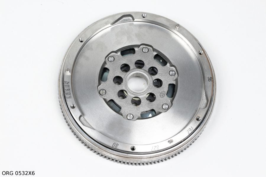 * Pièce d’origine volant moteur bi-masse pour Citroën Peugeot C4 PIC 2.0HDI 16V, ORG 0532X6.