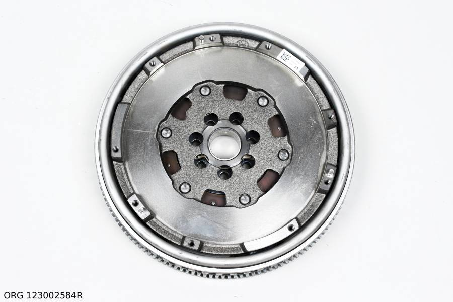*Pièce d’origine volant moteur bi-masse pour Renault Mégane 1.5DCI, 123002584R.