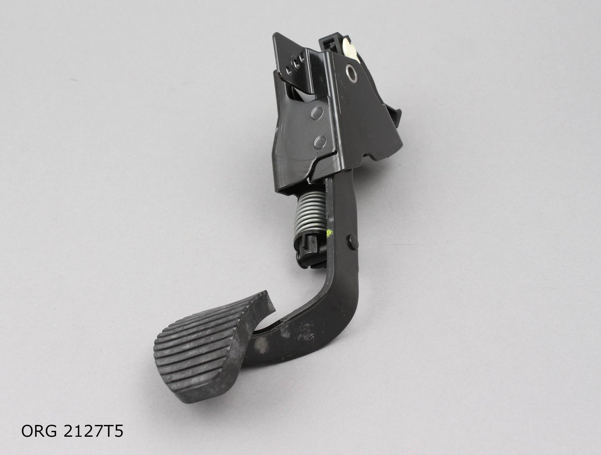 * Pièce d’origine pédale d'embrayage pour Citroën/Peugeot Berlingo/Peugeot Partner 2002-2008 2.0 HDi, 2127T5.