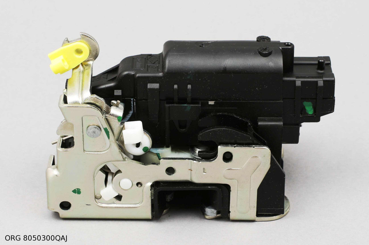 *Pièce d’origine serrure de porte avant gauche depuis 2001 pour Renault Master, 8050300QAJ.