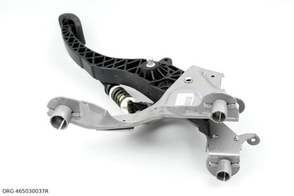 Pédale d’embrayage d’origine Renault Renault Mégane III à partir de 2008 465030037R - vue 3