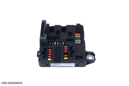 Module électrique BSM d’origine Renault véhicules Renault/Dacia à partir de 2002 8200306033 - vue 2