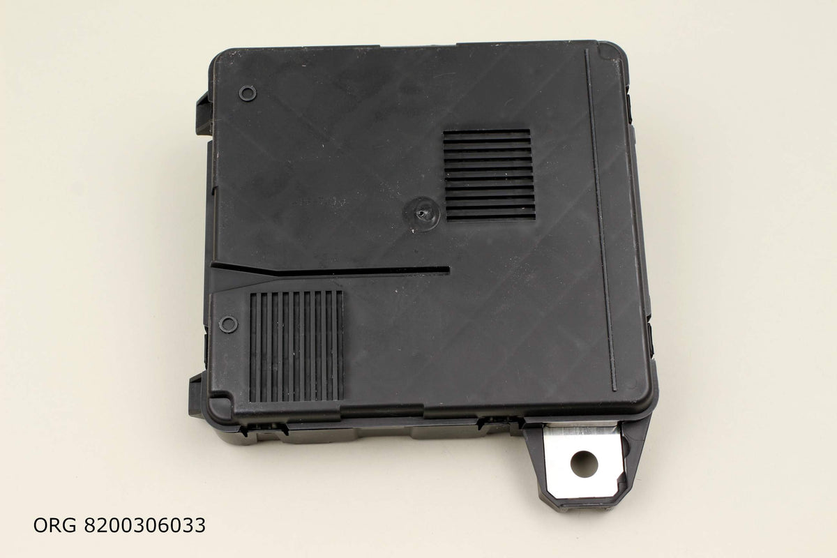 Module électrique BSM d’origine Renault véhicules Renault/Dacia à partir de 2002 8200306033 - vue 4