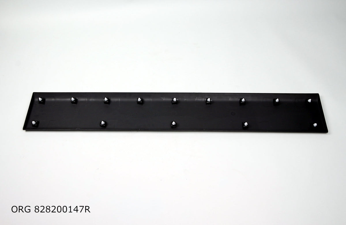 Moulure courte de porte coulissante droite d’origine Renault Renault Master III à partir de 2010 828200147R - vue 3