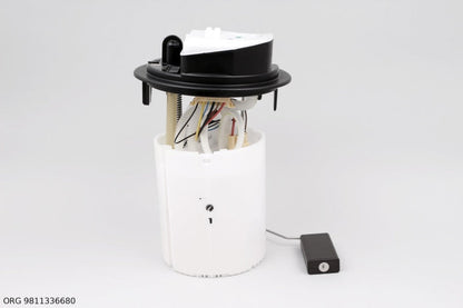 Pompe électrique à carburant d’origine PSA – OEM 9811336680 – vue 4