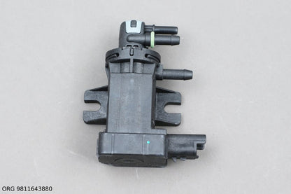 Électrovanne de turbocompresseur d’origine PSA – OEM 9811643880 – vue 1