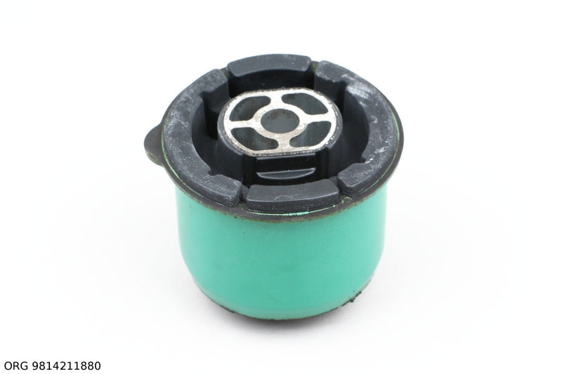 Silentbloc de train arrière d’origine PSA – OEM 9814211880 – vue 3