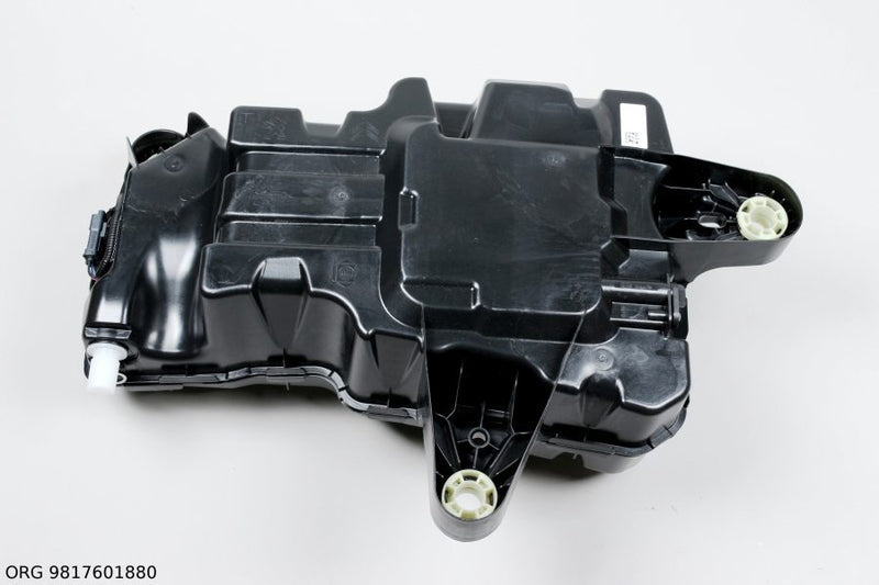 Réservoir d’AdBlue d’origine PSA Citroën/Peugeot Berlingo/Partner 18- 1.5 – OEM 9817601880 – vue 2