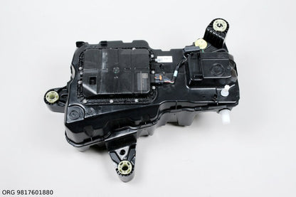 Réservoir d’AdBlue d’origine PSA Citroën/Peugeot Berlingo/Partner 18- 1.5 – OEM 9817601880 – vue 1