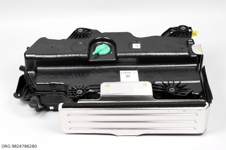 Réservoir d’AdBlue d’origine PSA Citroën/Peugeot BOXER 15- 2.2 – OEM 9824786280 – vue 1