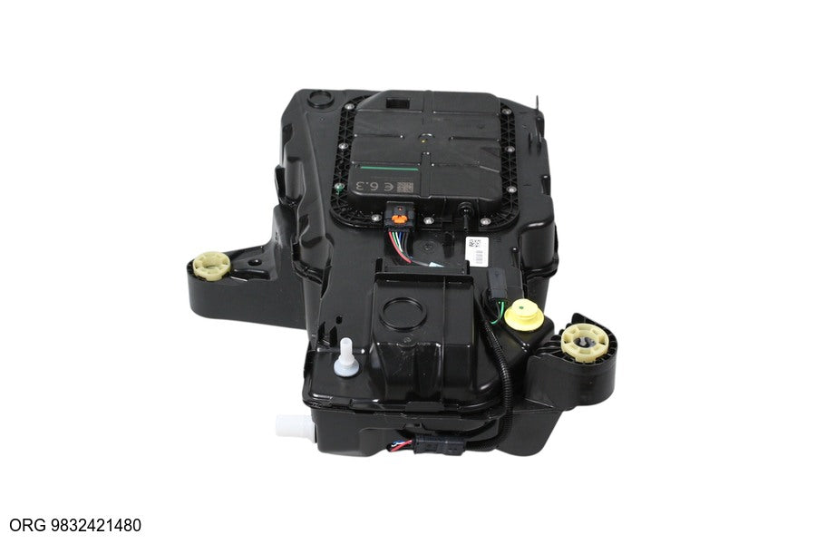 Réservoir d’AdBlue d’origine PSA Citroën/Peugeot Berlingo/Partner 18- 1.5 – OEM 9832421480 – vue 4