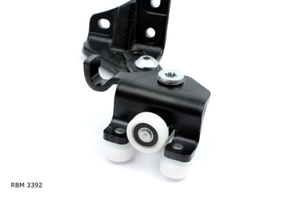 Galet de guidage de porte coulissante — Peugeot Boxer à partir de 2014, porte droite, position supérieure, avec support — RBM 3392 — vue 3