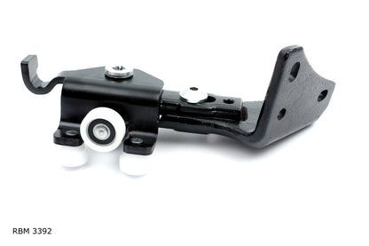 Galet de guidage de porte coulissante — Peugeot Boxer à partir de 2014, porte droite, position supérieure, avec support — RBM 3392 — vue 1