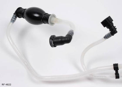 Conduite de carburant avec poire d’amorçage — Renault 1.9 D, moteur F8Q 360 — RF 4822 — vue 2