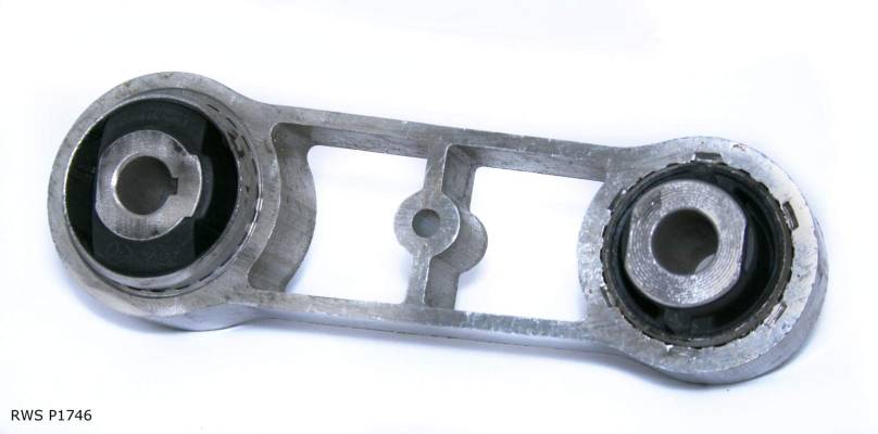 Support moteur — Renault Laguna — 1.9 dCi — jusqu’à 2001 — arrière — RWS P1746 — vue 2