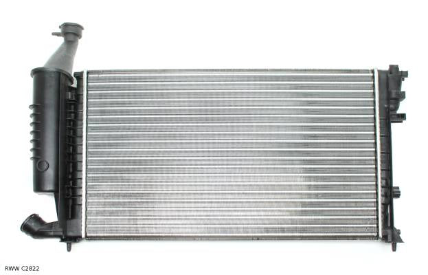 Radiateur de refroidissement moteur — Citroën Berlingo / Peugeot Partner — 1.4 à 1.8 — à partir de 1998 — 610 × 380 mm — RWW C2822 — vue 2