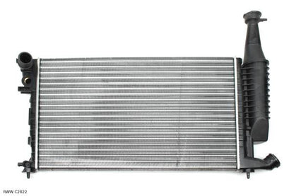 Radiateur de refroidissement moteur — Citroën Berlingo / Peugeot Partner — 1.4 à 1.8 — à partir de 1998 — 610 × 380 mm — RWW C2822 — vue 1