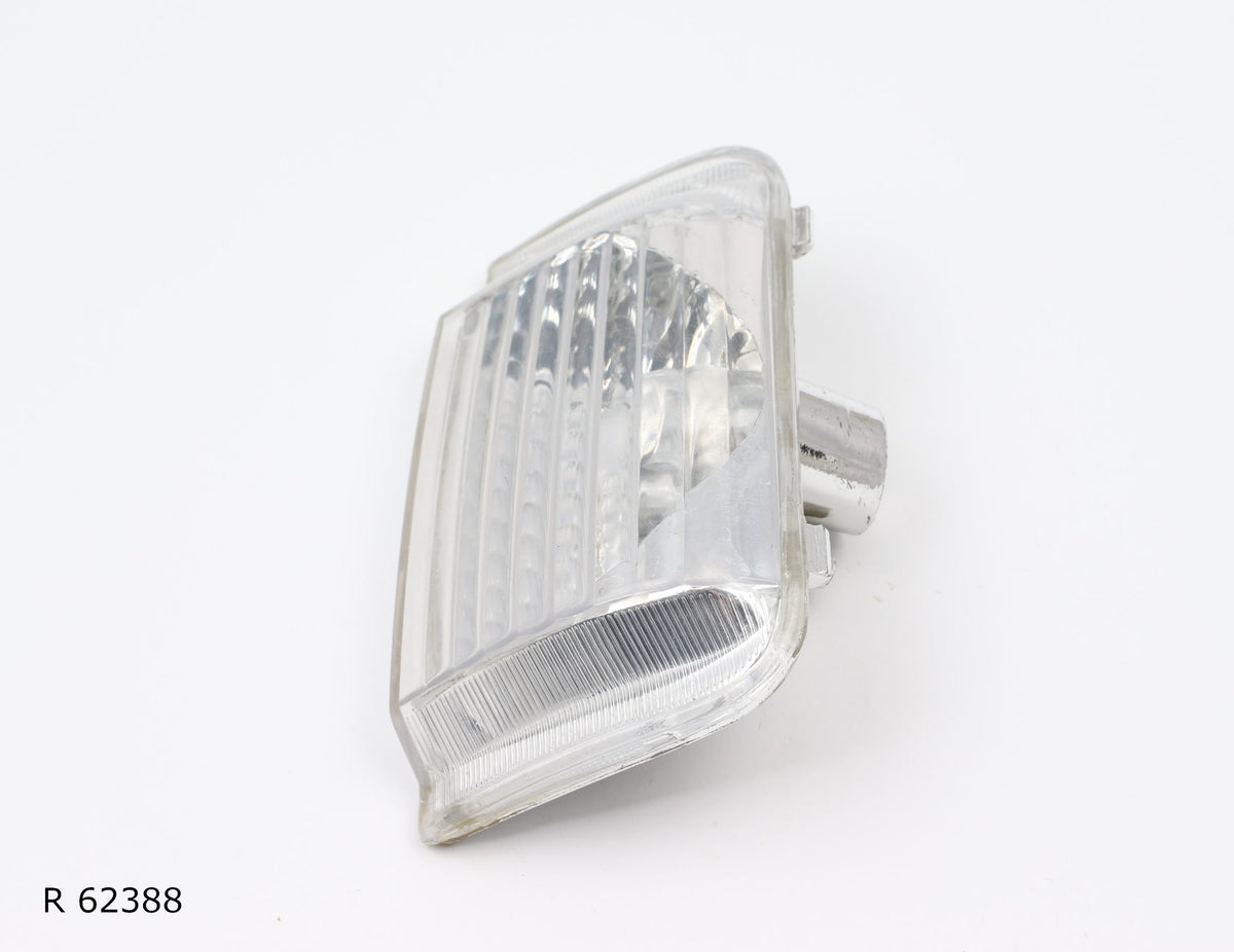 Répétiteur de clignotant — Citroën Jumper et Peugeot Boxer à partir de 2006, blanc, droit — R 62388 — vue 2