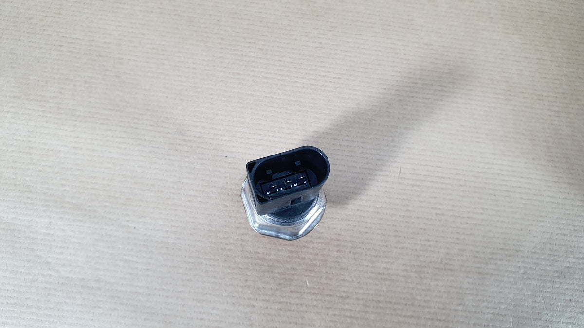 Capteur de rampe d’injection pour Citroën Jumper III 2.2Hd — SID 83.1259 — vue 2