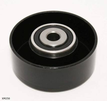 Galet de courroie d’accessoires — Citroën / Peugeot — 1.1 à 1.6 — jusqu’à 2002 — 70 × 27 × 10 mm — comparaison VKM33023 — XM250 — vue 2