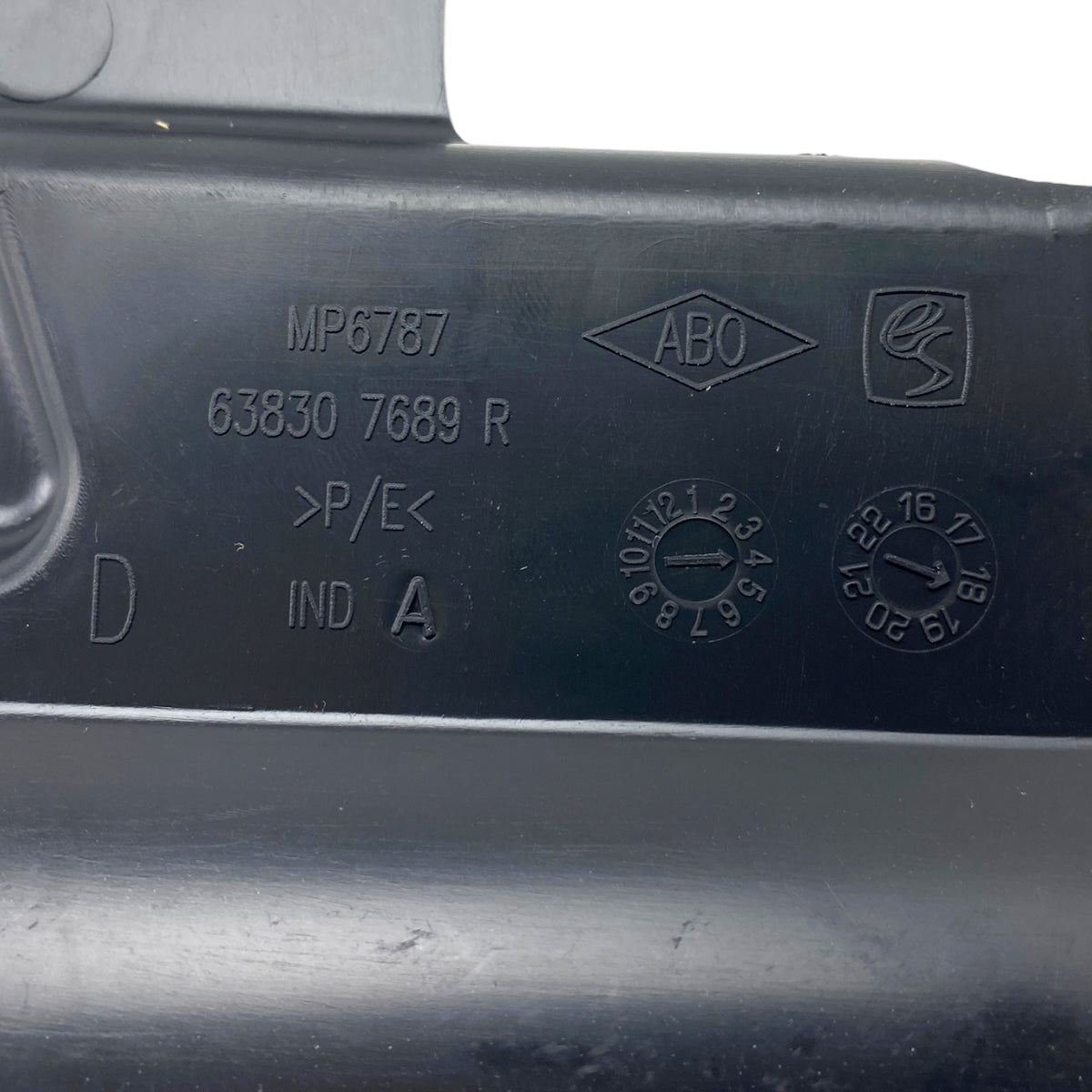 Pièce d'origine Cache moteur avant droit pour Dacia Dokker Lodgy 638307689R