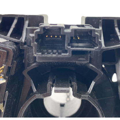 Pièce d'origine Commodo de colonne de direction avec contacteur tournant pour Dacia Sandero II Duster I 681727472R