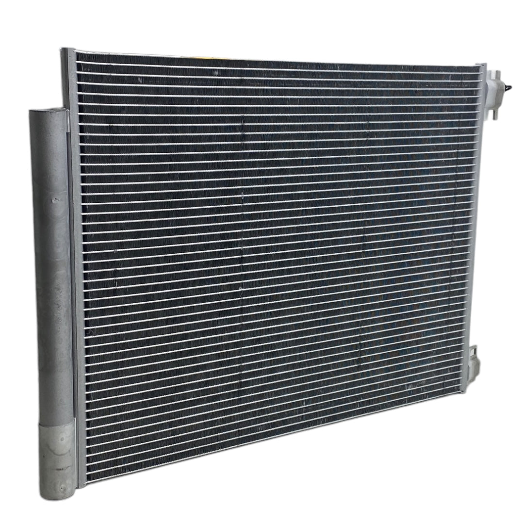 Pièce d'origine Condenseur de climatisation pour Renault 921004063R