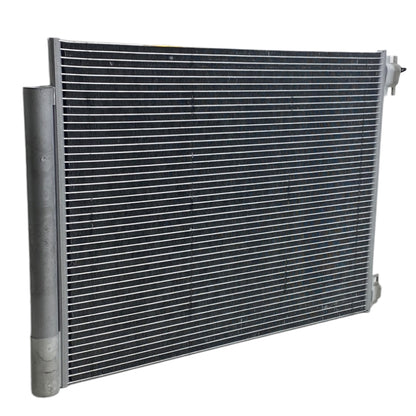 Pièce d'origine Condenseur de climatisation pour Renault 921004063R