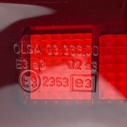 Pièce d'origine Troisième feu stop pour Renault Clio III 8200245578