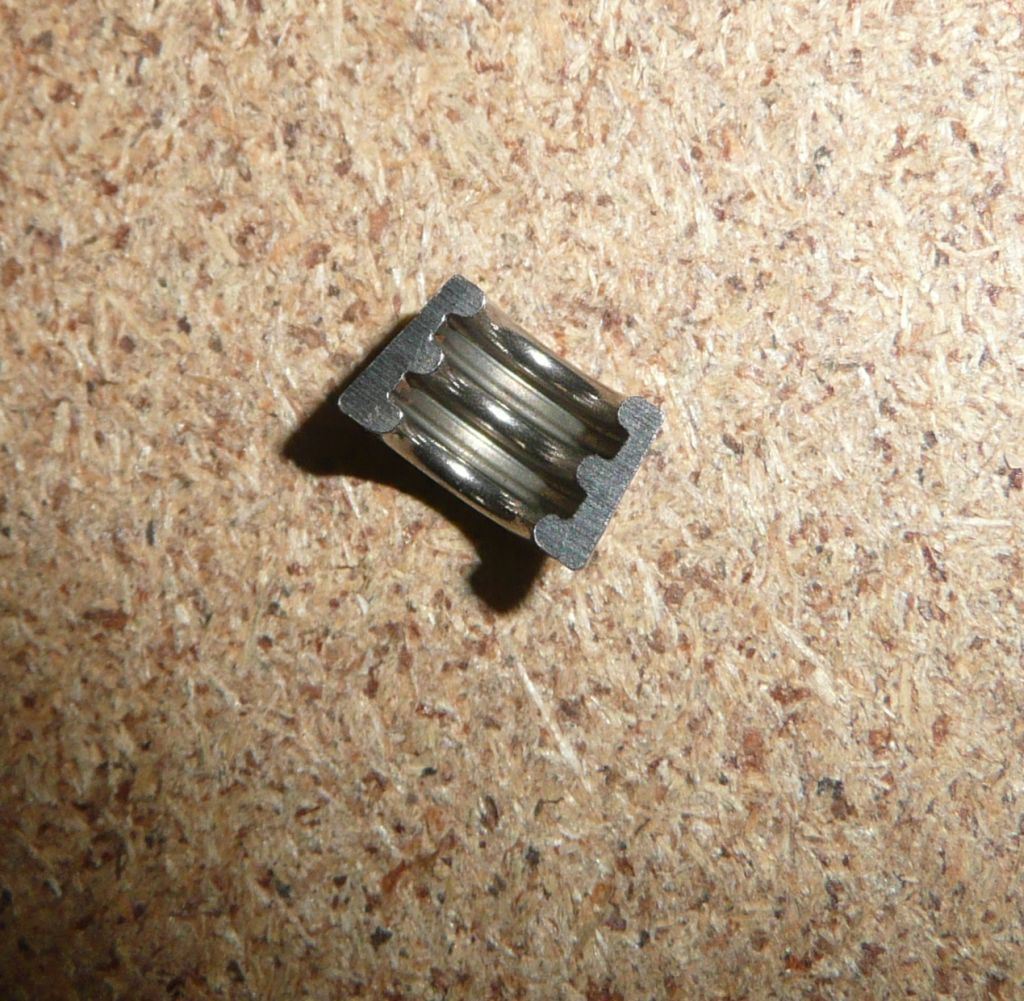 Demi-cône de soupape d’origine PSA 0950.18 — vue 1