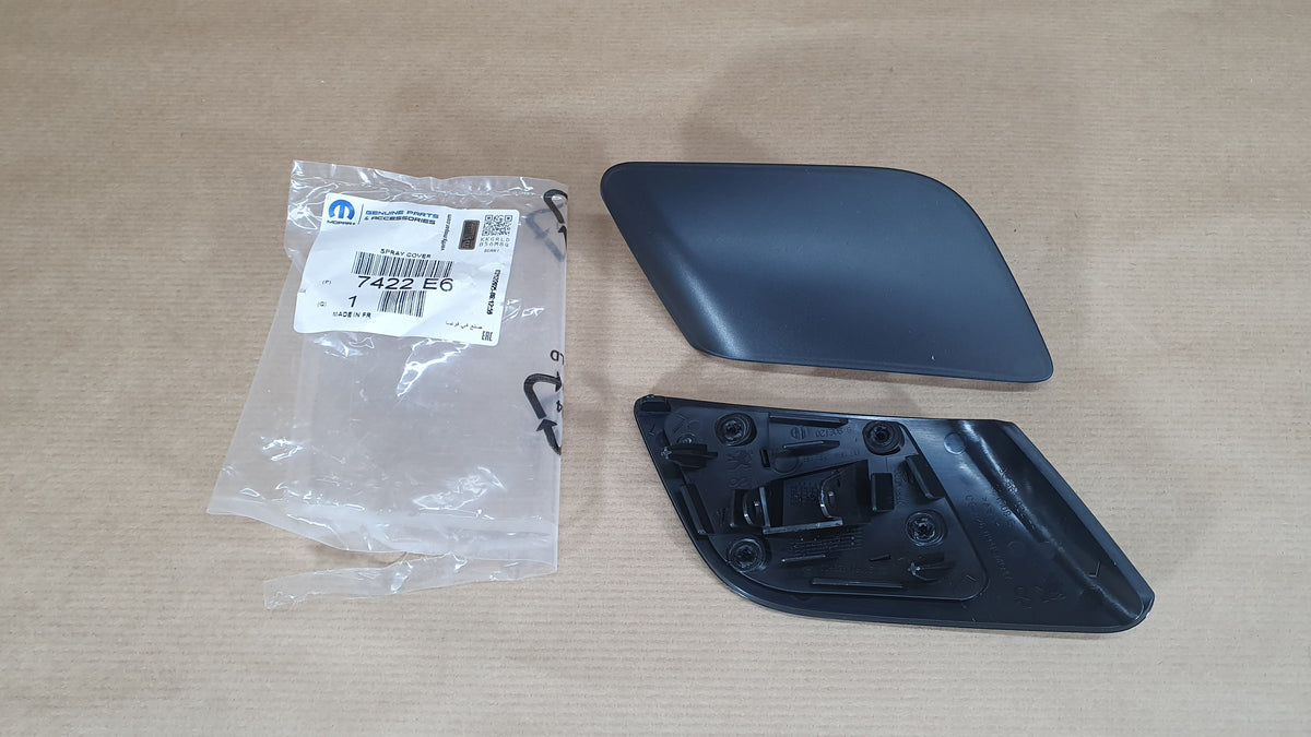 Cache de lave-projecteur d’origine pour Peugeot 5008 . — 7422.E6 — vue 1
