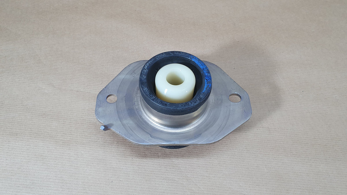 Support moteur côté gauche d’origine pour Renault Trafic II 2.5dCi — 8200065989 — vue 2