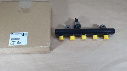 Rampe d’injection d’origine pour Citroën C4 2.0 HDi — 1570.L9 — vue 1